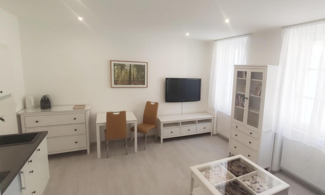 Gemuetliche Zweiraumwohnung In Ruhelage Βιέννη Εξωτερικό φωτογραφία